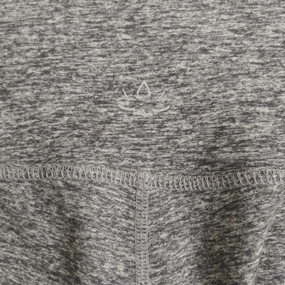 Beyond Yoga space dye gray high waisted legging small S - Picture 3 of 8